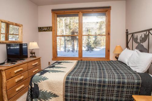 Apartamento 8750 Trappers Crossing Condo