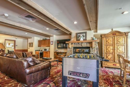 Red Hawk Lodge 2281