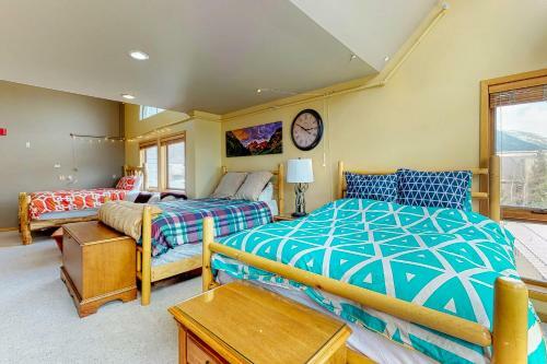 Liftside Condominiums 301