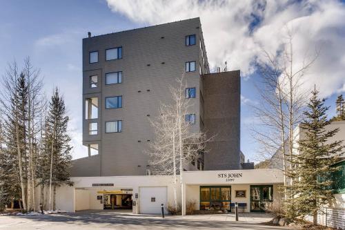 Apartamento Renovated Studio- Kids Ski Free & On Shuttle Route! Condo