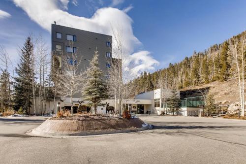 Apartamento Renovated Studio- Kids Ski Free & On Shuttle Route! Condo