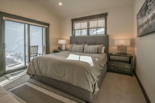 Alders 54 Outpost Dr