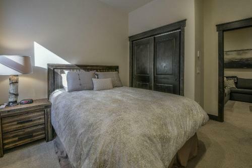 Alders 54 Outpost Dr