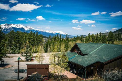 Apartamento Spacious Keystone Condo On Golf Course With Mtn View!