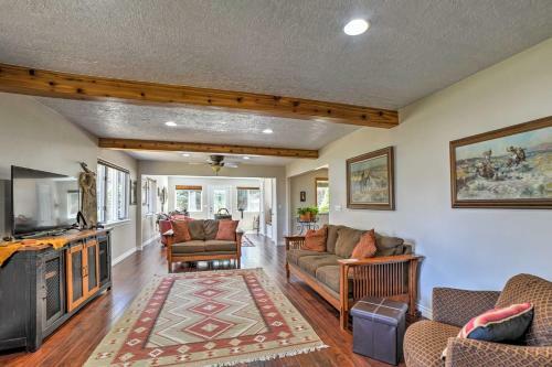 Spacious Mancos River Home With Deck On Creek And Pond!