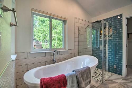 Spacious Family Home With Deck, 9 Mi To Boulder!