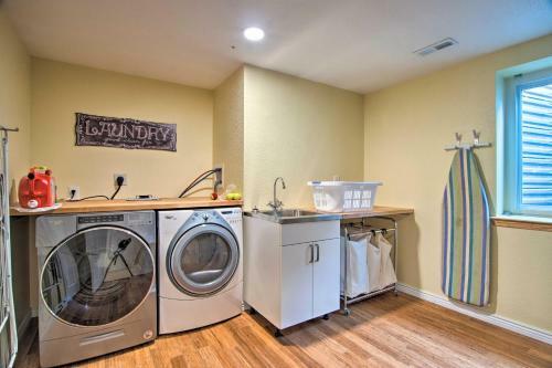 Spacious Family Home With Deck, 9 Mi To Boulder!