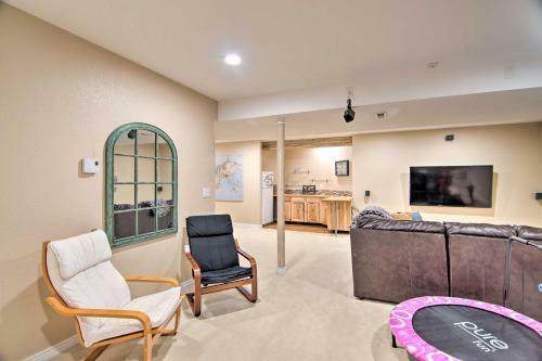 Spacious Family Home With Deck, 9 Mi To Boulder!