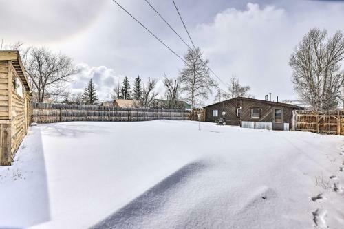 Cozy Kremmling Retreat With Mountain Views!
