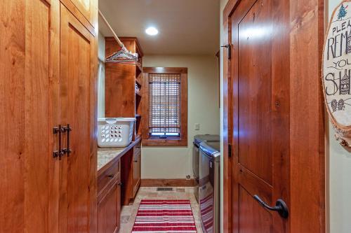 Glen Elk Lodge