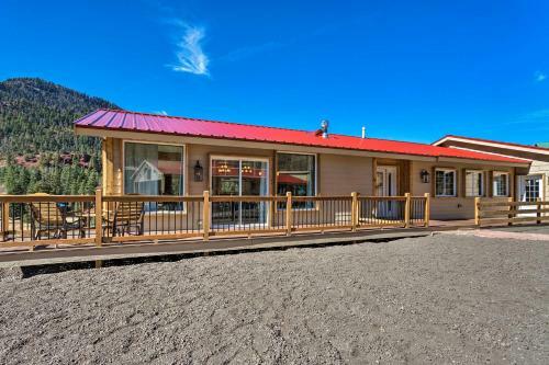Stunning Ouray Escape With Panoramic Mountain Views!