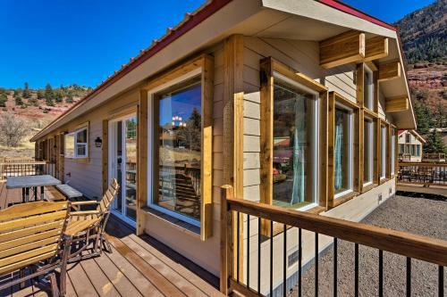 Stunning Ouray Escape With Panoramic Mountain Views!