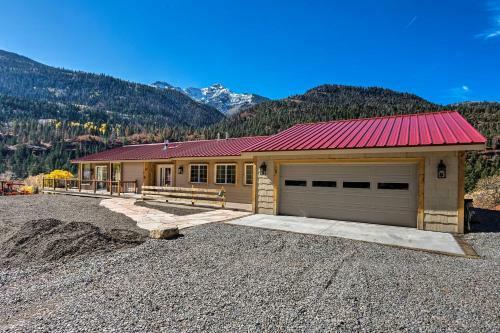 Stunning Ouray Escape With Panoramic Mountain Views!