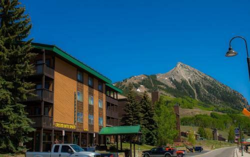 Evergreen #7 (condos And Townhomes)