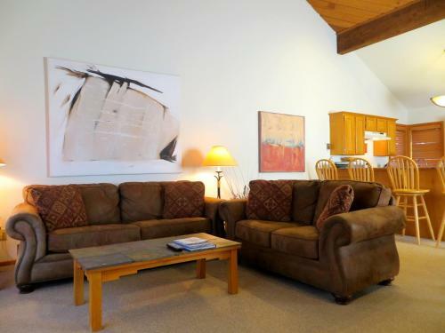 West Elk #11 (condos And Townhomes)