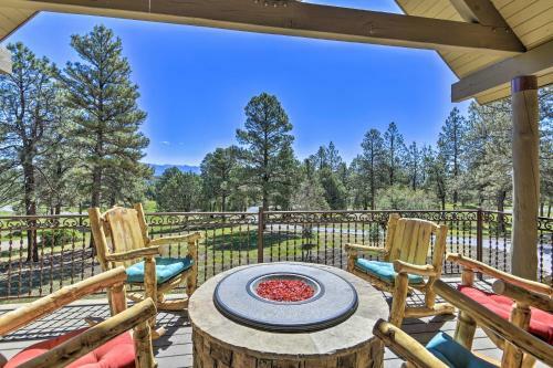 High-end Mountain Chalet With 2 Master Suites And Deck