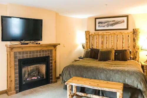 The Lodge At Mountaineer Square