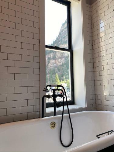 Imogene Hotel