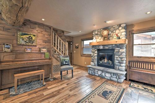 Updated Mtn Home With Deck On Uncompahgre River