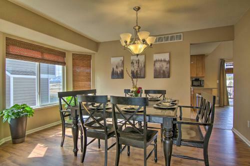 Monument Mountain Retreat With Views And Hot Tub!