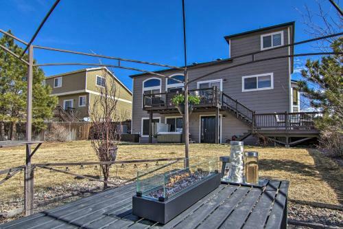Monument Mountain Retreat With Views And Hot Tub!
