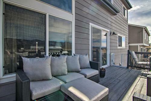 Monument Mountain Retreat With Views And Hot Tub!