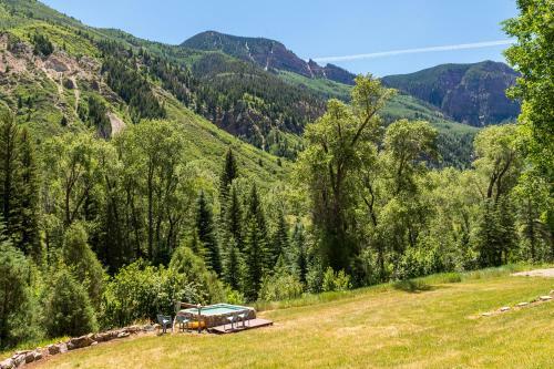 Elephant Mountain Cabin At Filoha Meadows