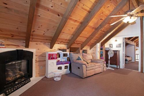 Rustic Cabin Delight