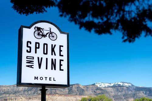 Spoke And Vine Motel