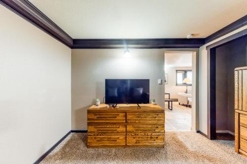 Sauterne Townhome - Upstairs