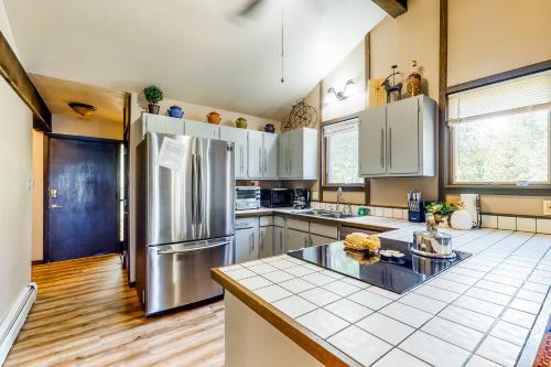 Sauterne Townhome - Upstairs