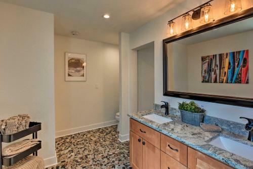 Downtown Home With Large Yard, 21 Mi To Monarch!