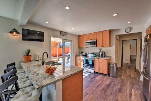 Downtown Home With Large Yard, 21 Mi To Monarch!