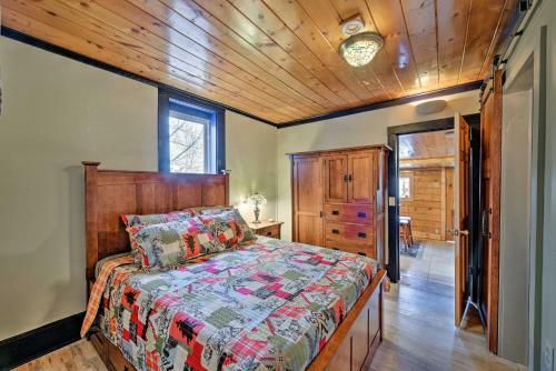 Historic Home With Porch And Yard In Downtown Salida!