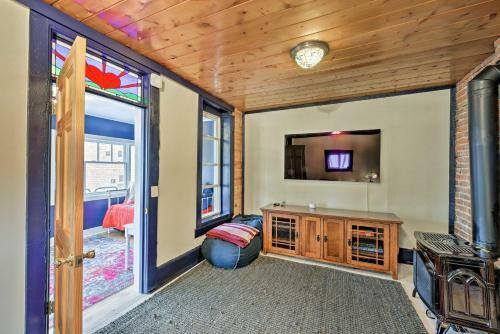 Historic Home With Porch And Yard In Downtown Salida!