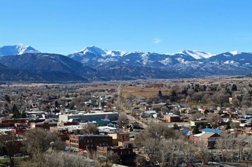 Historic 2br Salida Home With Mtn View - Walk To Town
