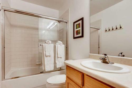 Summit Forrest #d2 By Book By Owner