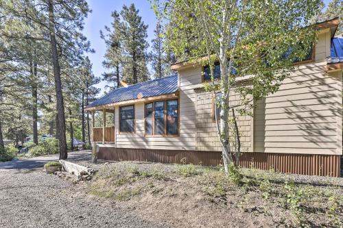 Roomy Pagosa Springs Tiny Cabin 1mi Downtown