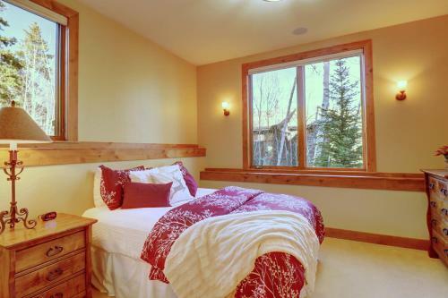 Good Elevations On Two Cabins Drive Home