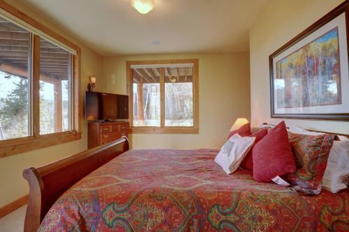 Good Elevations On Two Cabins Drive Home