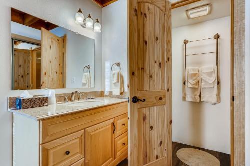 Apartamento E206 Treehouse Condo