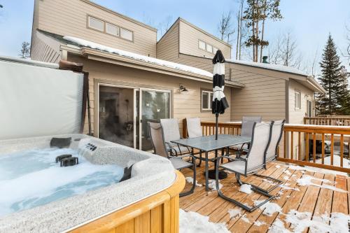 Poplar Mountain Guest House