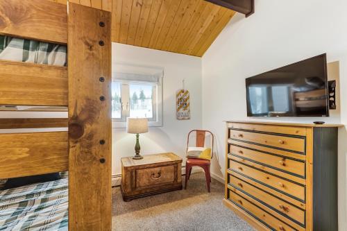 Poplar Mountain Guest House