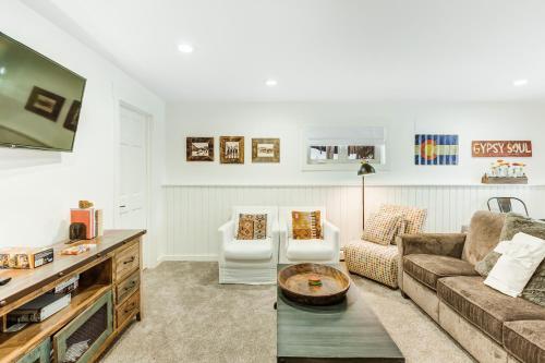 Poplar Mountain Guest House