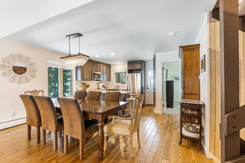 Poplar Mountain Guest House