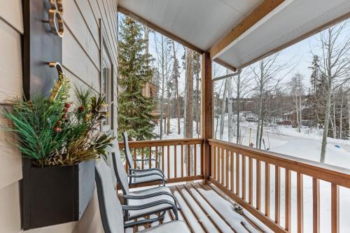 Poplar Mountain Guest House