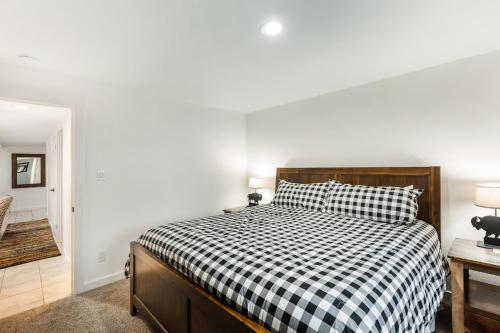 Poplar Mountain Guest House