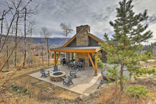 Hot Tub And Mtn Views At Modern Silverthorne Retreat