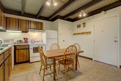 Apartamento A203 Treehouse Condo