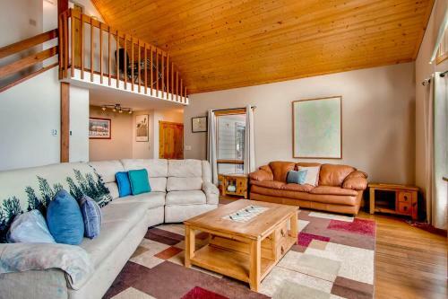 Royal Buffalo Lodge Home